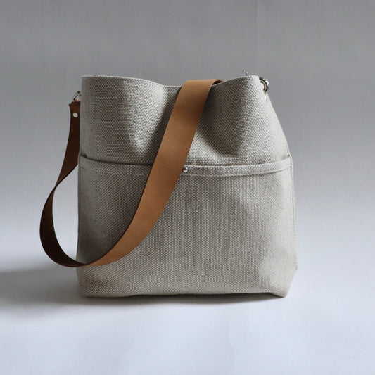 Hobo Style Bag in Woven Flax - Medium