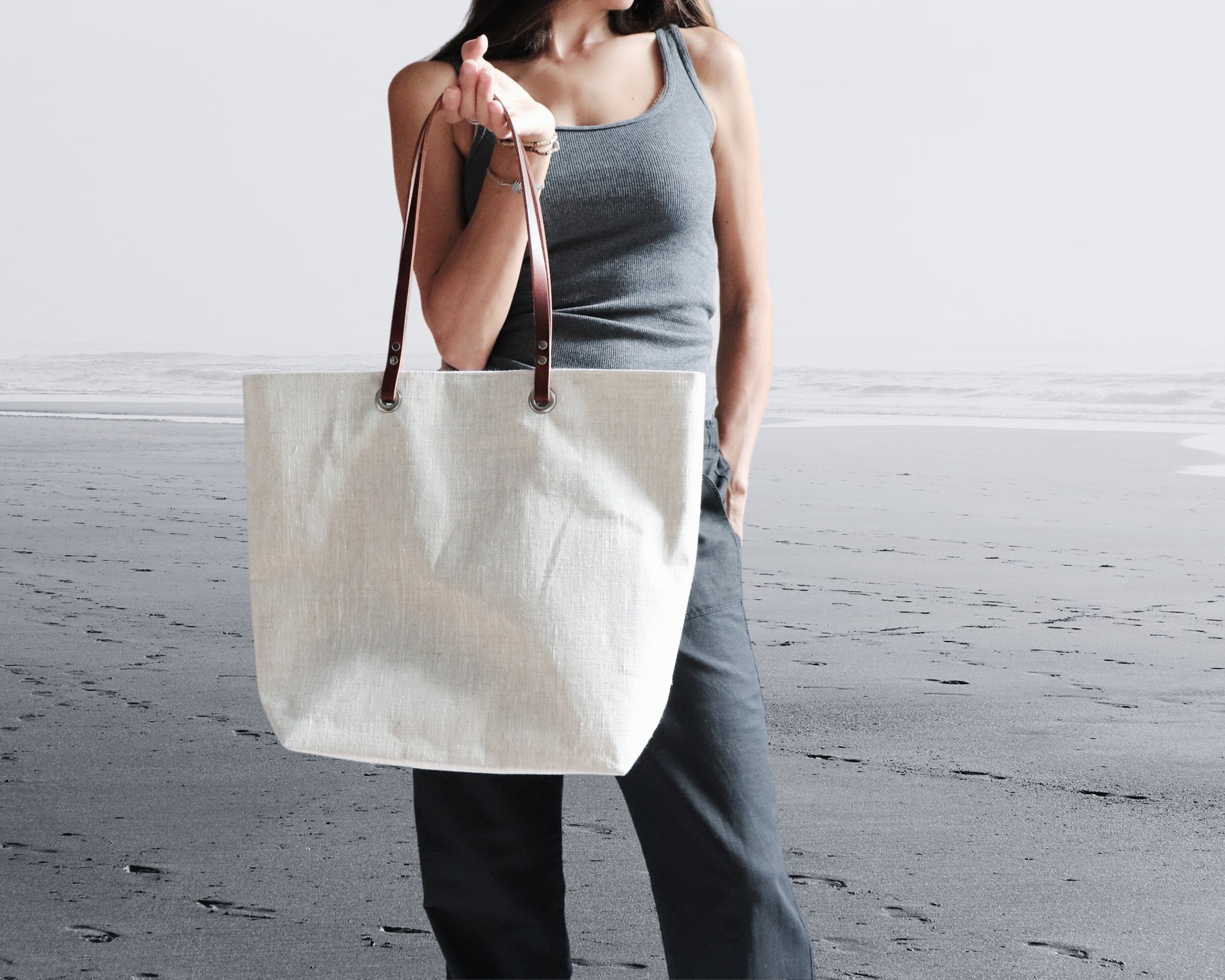 Medium Natural 5 Pocket Open Top Canvas Tote Bag