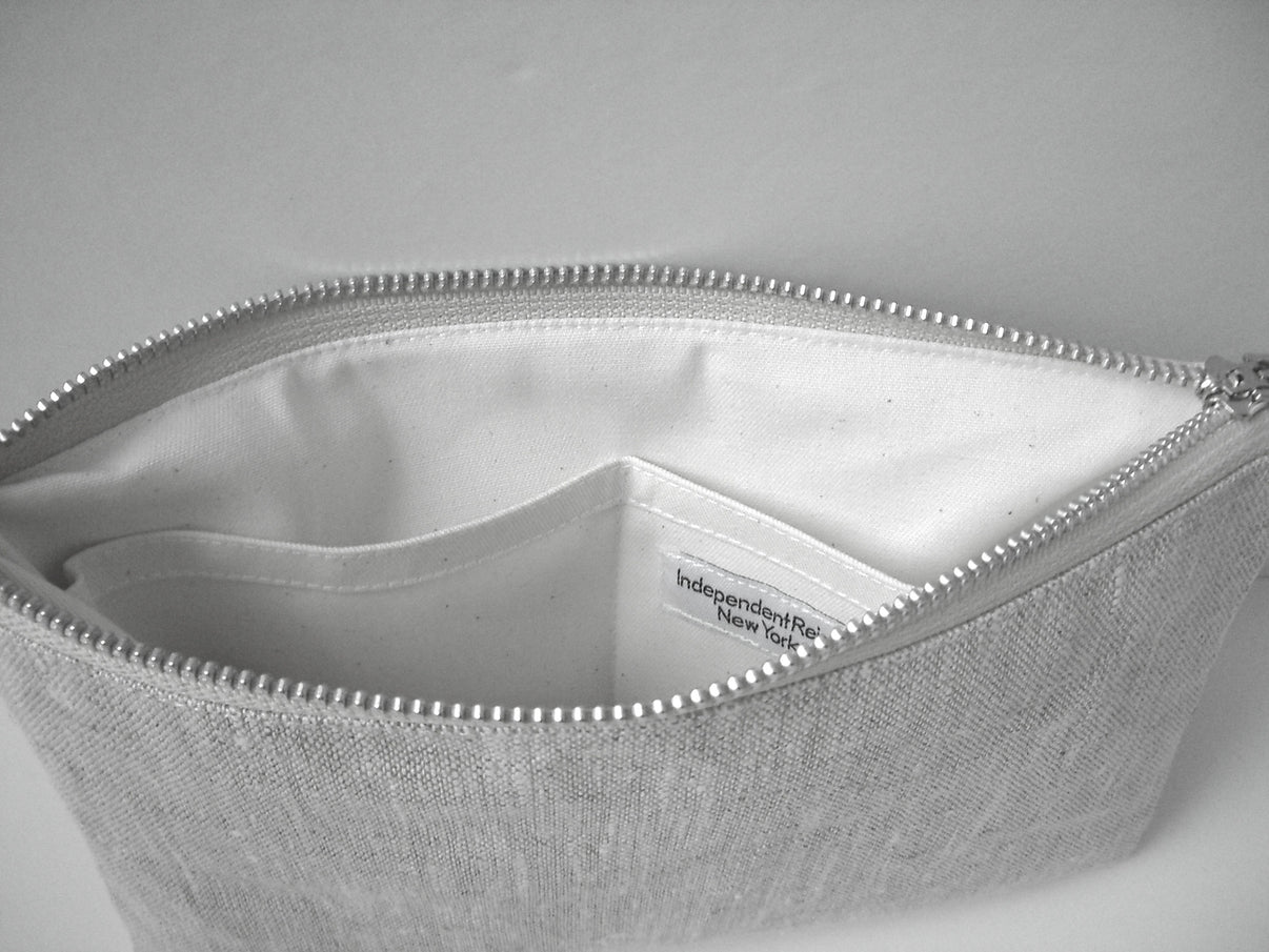 SMALL CANVAS CLUTCH SOLID BLACK