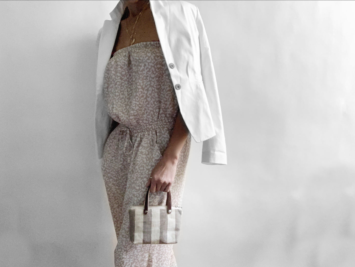 Micro tote bag with model
